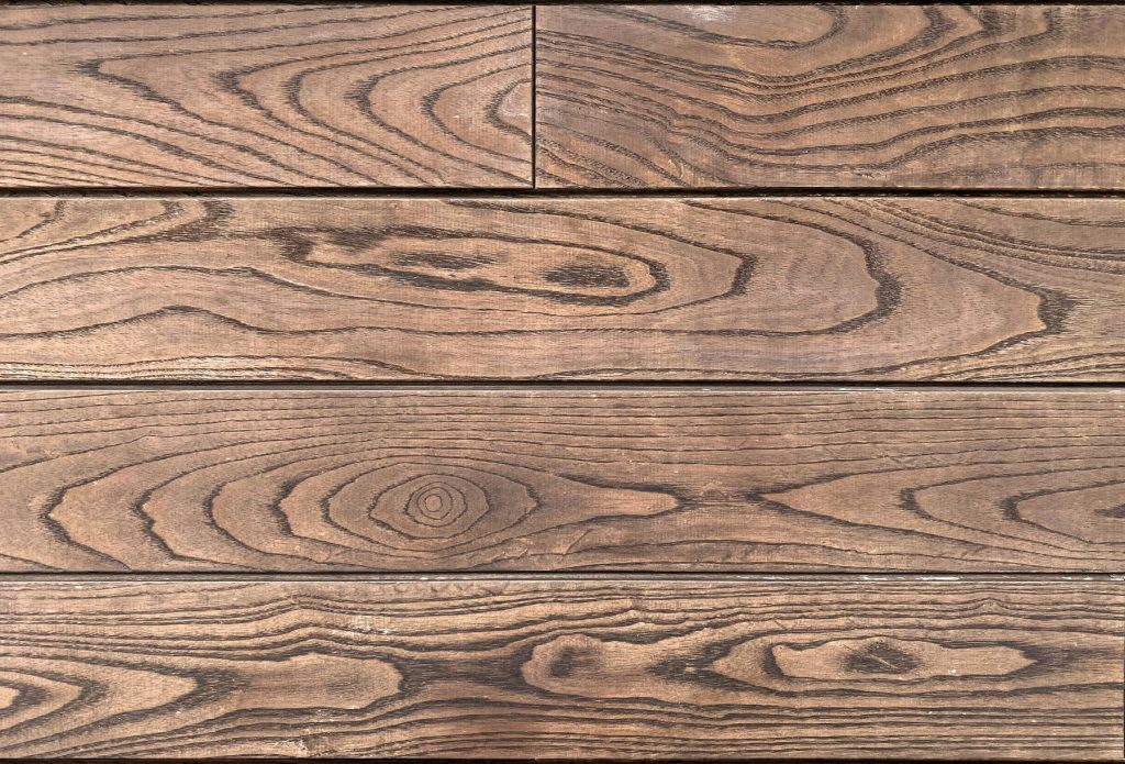 Veinage de lames de parquet en bois